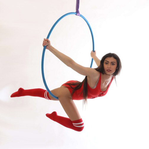 Aerial hoop: Tricks and combos: mírně pokročilí