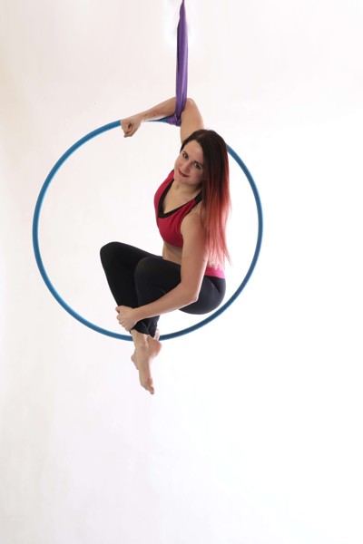 Aerial hoop: Tricks & choreo