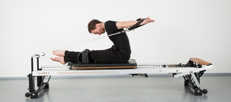 Pilates na reformer strojích (malá skupina)
