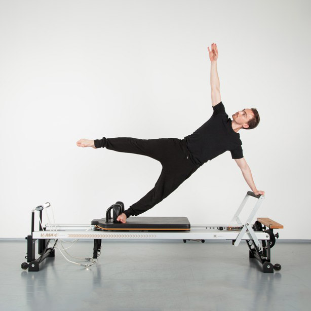 Pilates na strojích