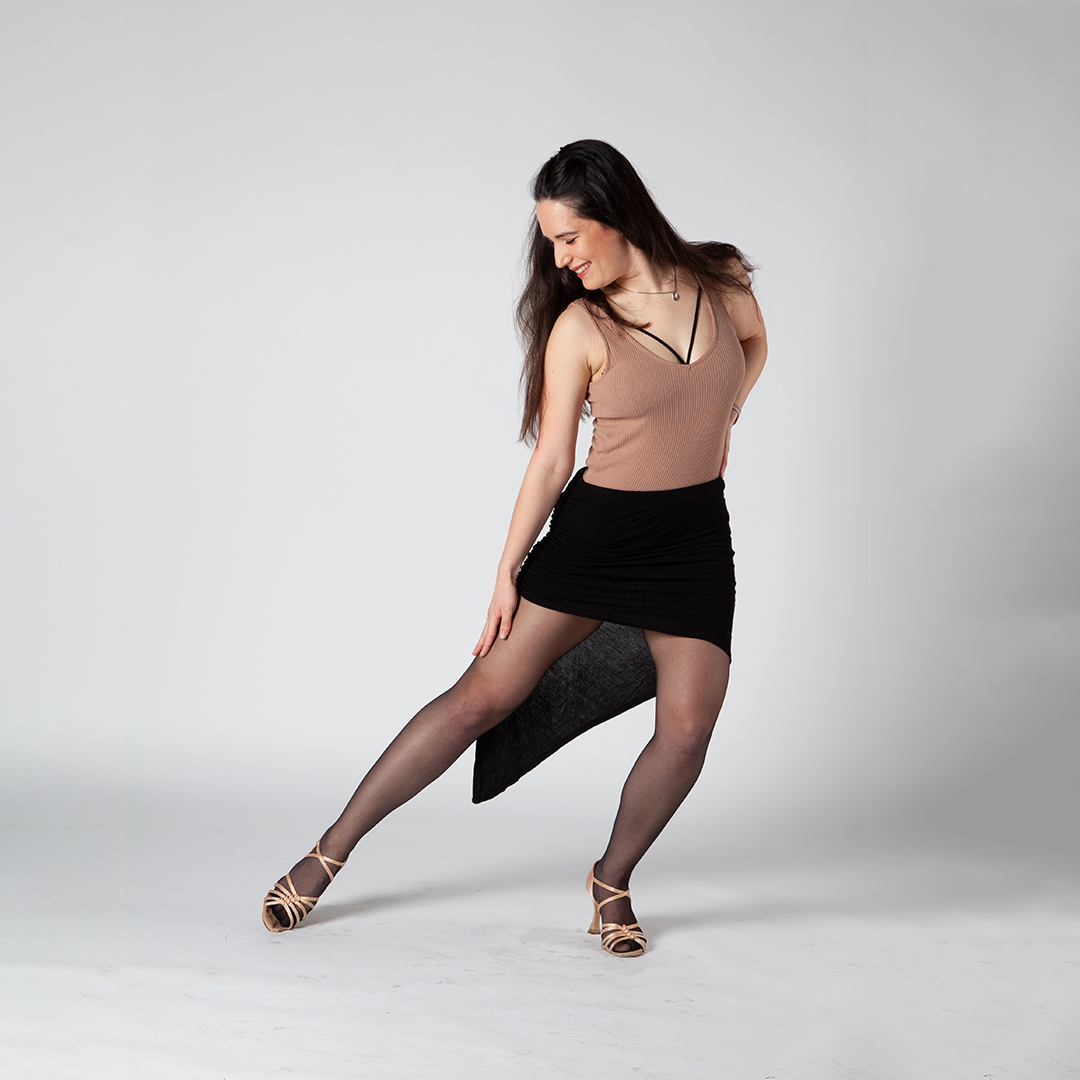 Bachata, salsa sólo (ladies only)